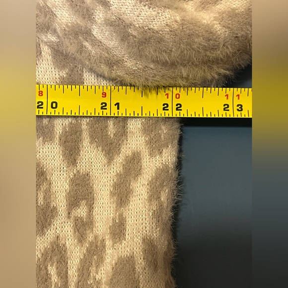 Chico’s Super Soft Leopard Print Cardigan Sweater - Picture 6 of 8
